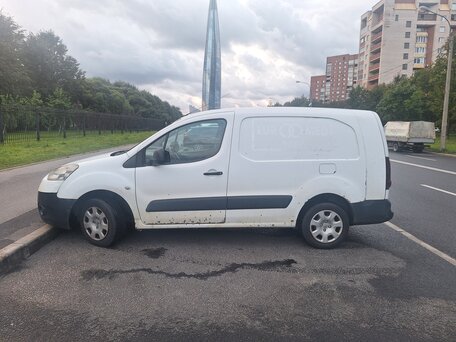 2013 Peugeot Partner, белый, 600000 рублей, вид 4