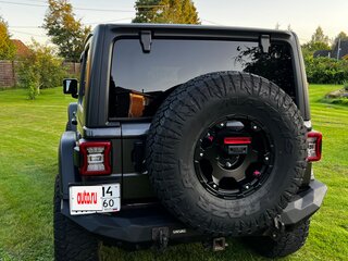 2020 Jeep Wrangler IV (JL), серый, 4500000 рублей, вид 4