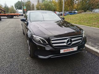 2017 Mercedes-Benz E-Класс 200 V (W213, S213, C238), чёрный, 1800000 рублей, вид 2