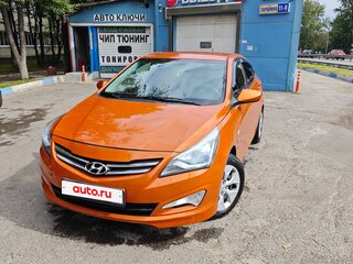 2015 Hyundai Solaris I Рестайлинг, оранжевый, 750000 рублей, вид 2