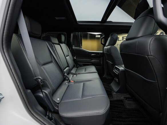 2025 Toyota Land Cruiser Prado 250 Series, белый, 10200000 рублей - вид 18
