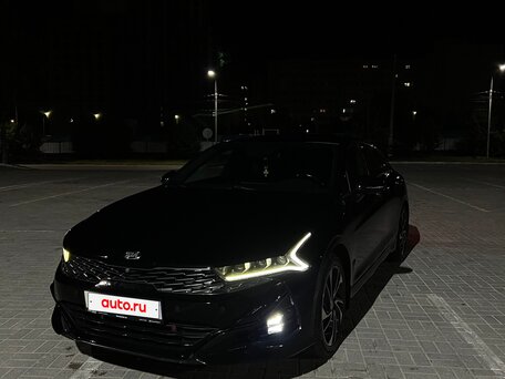 2020 Kia K5 III, чёрный, 2350000 рублей, вид 1
