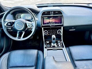 2020 Jaguar XE I Рестайлинг, чёрный, 2900000 рублей, вид 5