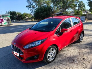 2016 Ford Fiesta Mk6 Рестайлинг, красный, 1150000 рублей, вид 1