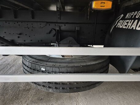 1992 Nissan Diesel, белый, 5999000 рублей, вид 3