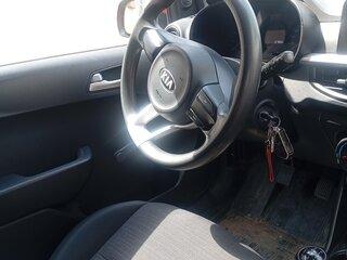 2017 Kia Picanto III, красный, 840000 рублей, вид 3