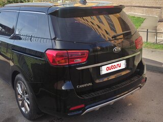 2019 Kia Carnival III, чёрный, 3300000 рублей, вид 3