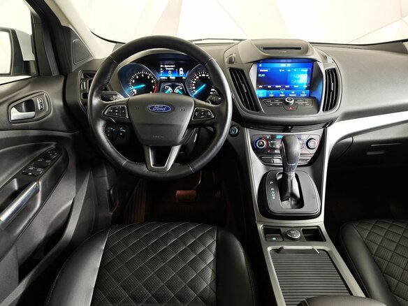 2017 Ford Kuga II Рестайлинг, белый, 1993000 рублей - вид 19