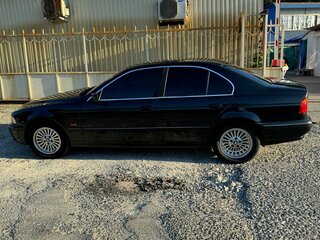 1997 BMW 5 серии 523i IV (E39), чёрный, 525000 рублей, вид 2