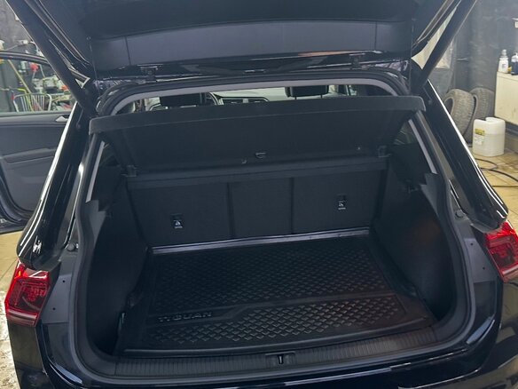2019 Volkswagen Tiguan II, чёрный, 2950000 рублей - вид 18