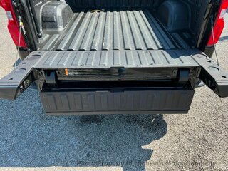 2022 Chevrolet Silverado Crew Cab IV (T1XX), чёрный, 9878112 рублей, вид 4