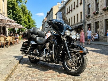 2008 Harley-Davidson Electra Glide, чёрный, 890000 рублей, вид 1