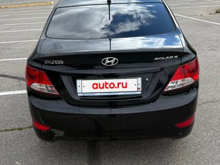 2011 Hyundai Solaris I, чёрный, 700000 рублей, вид 3