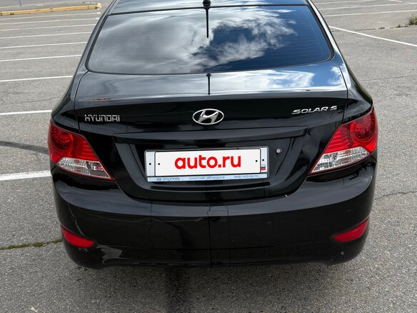 2011 Hyundai Solaris I, чёрный, 700000 рублей - вид 2