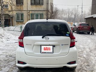 2019 Nissan Note e-Power II Рестайлинг, белый, 1500000 рублей, вид 3