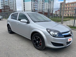 2007 Opel Astra H Рестайлинг, серебристый, 330000 рублей, вид 3