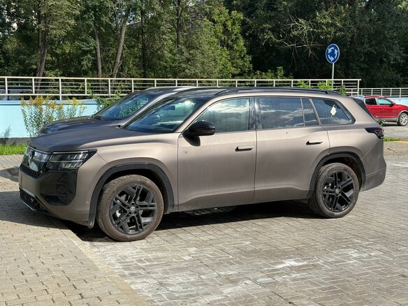 2025 Volkswagen Teramont Pro II (China Market), серый, 6150000 рублей - вид 3