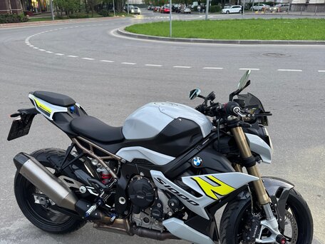 2021 BMW S 1000 R, серый, 1999999 рублей, вид 2