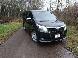 2016 Toyota Esquire I, чёрный, 2450000 рублей, вид 1