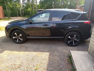 2017 Toyota RAV4 IV (XA40) Рестайлинг, чёрный, 2500000 рублей, вид 5