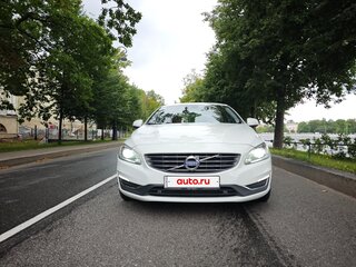 2015 Volvo S60 II Рестайлинг, белый, 1900000 рублей, вид 5
