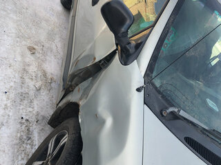 1999 Dodge Caravan III, серебристый, 110000 рублей, вид 4