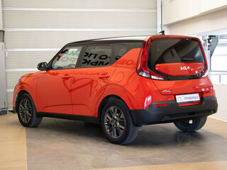 2021 Kia Soul III, красный, 1650000 рублей, вид 4