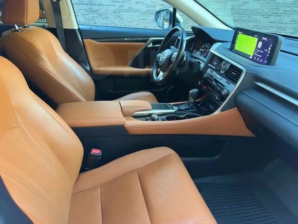 2021 Lexus RX 300 IV Рестайлинг, белый, 5550000 рублей - вид 5