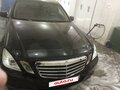 2010 Mercedes-Benz E-Класс 350 IV (W212, S212, C207), чёрный, 1100000 рублей - вид 2