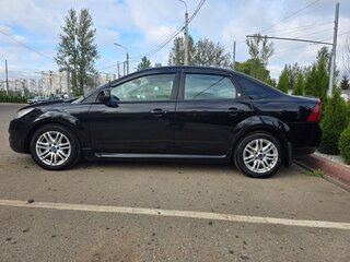 2008 Ford Focus II Рестайлинг, чёрный, 490000 рублей, вид 3