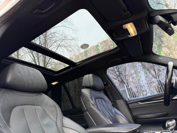2014 BMW X5 40d III (F15), белый, 3800000 рублей - вид 23