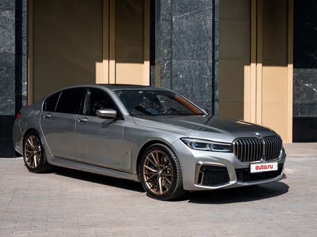 2019 BMW 7 серии 750i xDrive VI (G11/G12) Рестайлинг, серый, 6500000 рублей, вид 3