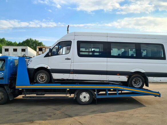 2010 Isuzu Elf (N-series), синий, 1600000 рублей - вид 10