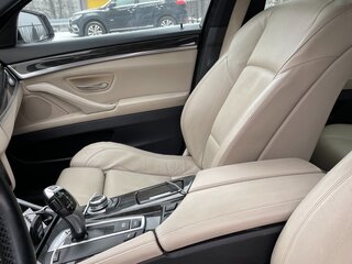 2010 BMW 5 серии 528i VI (F10/F11/F07), белый, 1700000 рублей, вид 3