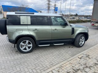 2020 Land Rover Defender 110 II, зелёный, 5600000 рублей, вид 4