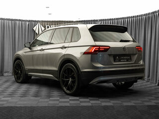 2019 Volkswagen Tiguan II, серебристый, 2490000 рублей, вид 4