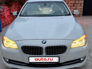 2011 BMW 5 серии 528i VI (F10/F11/F07), белый, 1900000 рублей, вид 3