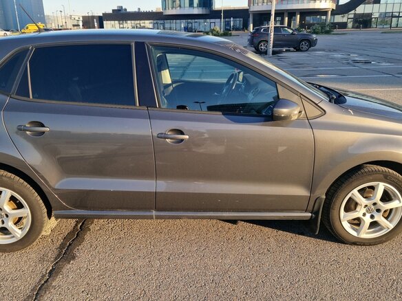 2010 Volkswagen Polo V, серый, 630000 рублей - вид 12
