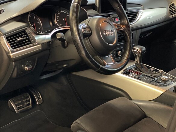 2011 Audi A6 IV (C7), белый, 1750000 рублей - вид 2