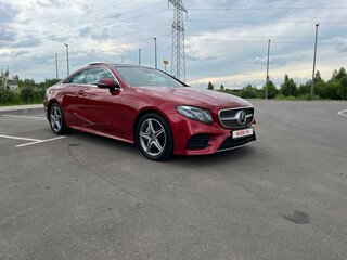 2017 Mercedes-Benz E-Класс 300 V (W213, S213, C238), красный, 3900000 рублей, вид 4