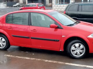 2004 Renault Megane II, красный, 305000 рублей, вид 4
