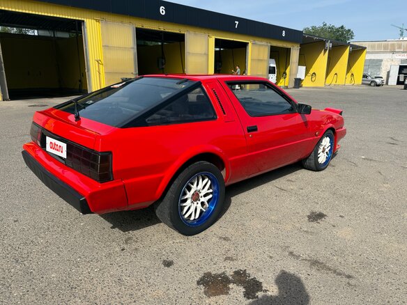 1988 Mitsubishi Starion, красный, 990000 рублей - вид 13