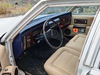 1987 Cadillac Brougham, белый, 3800000 рублей, вид 5