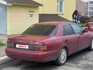 1992 Toyota Camry III (XV10), красный, 250000 рублей, вид 3