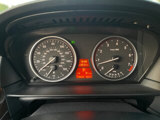 2008 BMW 5 серии 528xi V (E60/E61) Рестайлинг, серый, 1050000 рублей, вид 4