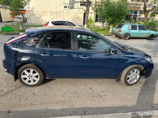 2011 Ford Focus II Рестайлинг, синий, 900000 рублей, вид 2