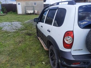 2016 Chevrolet Niva I Рестайлинг, белый, 610000 рублей, вид 4