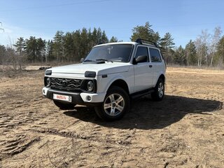 2013 Lada (ВАЗ) 2121 (4x4) I Рестайлинг, белый, 500000 рублей, вид 2