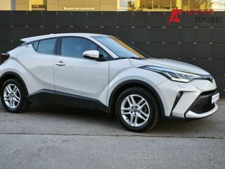 2021 Toyota C-HR I Рестайлинг, белый, 2550000 рублей, вид 3