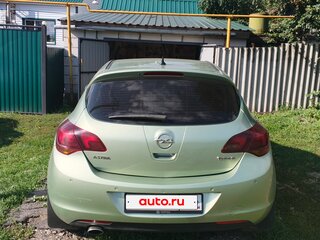 2010 Opel Astra J, зелёный, 650000 рублей, вид 3
